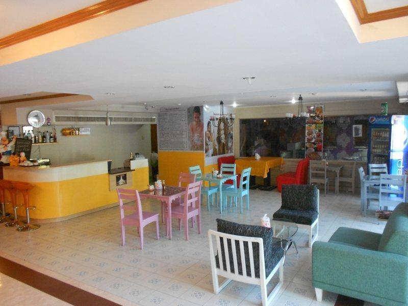 Oyo 796 Paradise Sukhumvit Hotel 3*