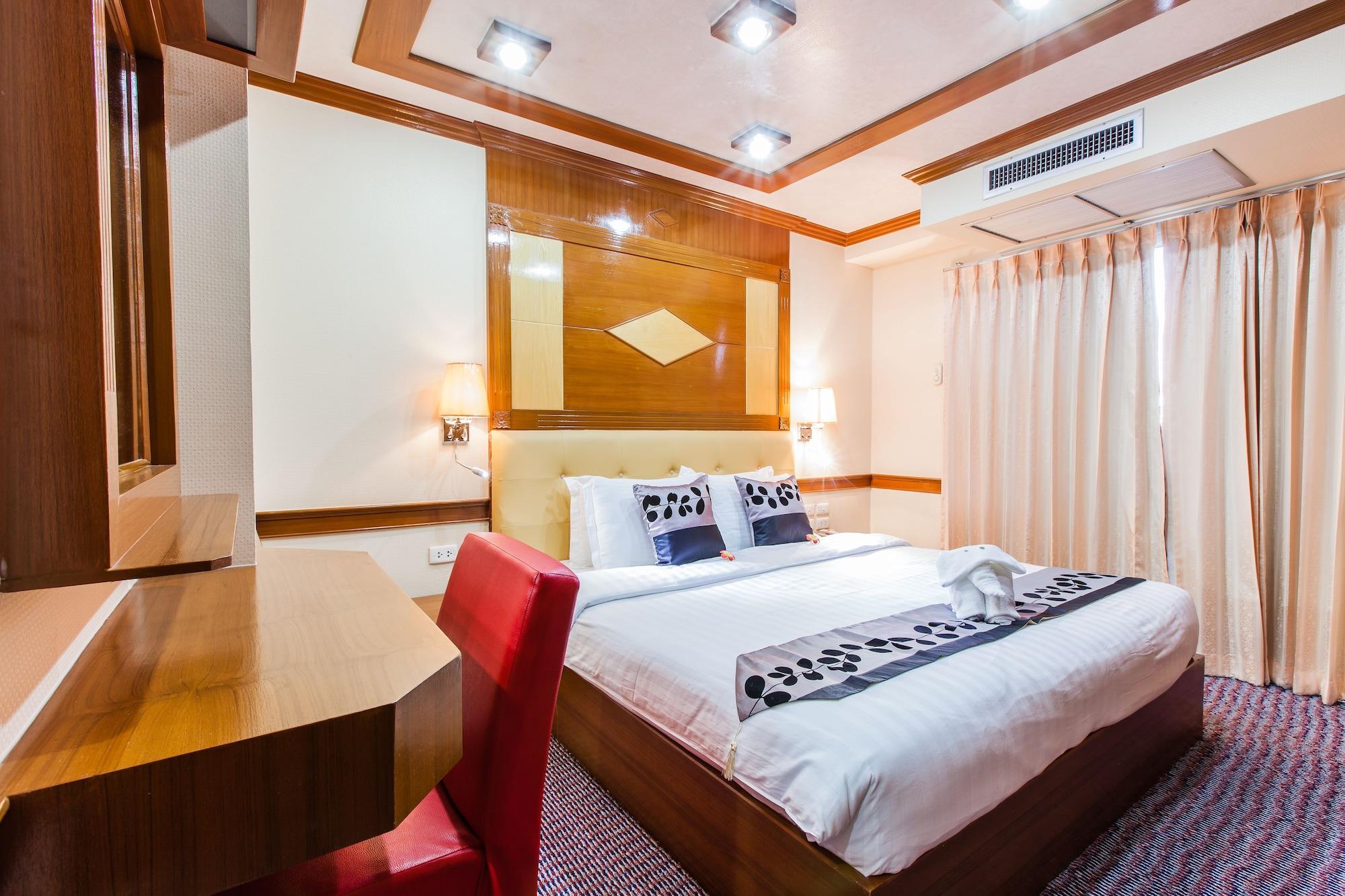 Oyo 796 Paradise Sukhumvit Hotel Hotel