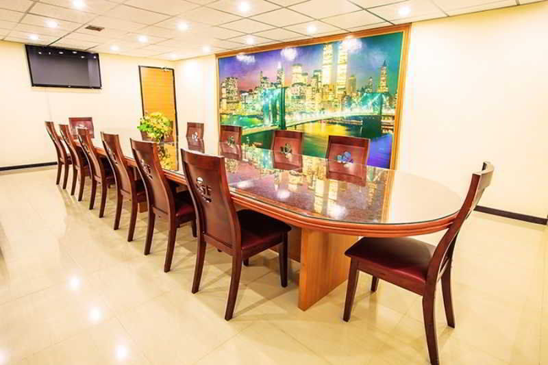 Oyo 796 Paradise Sukhumvit Hotel